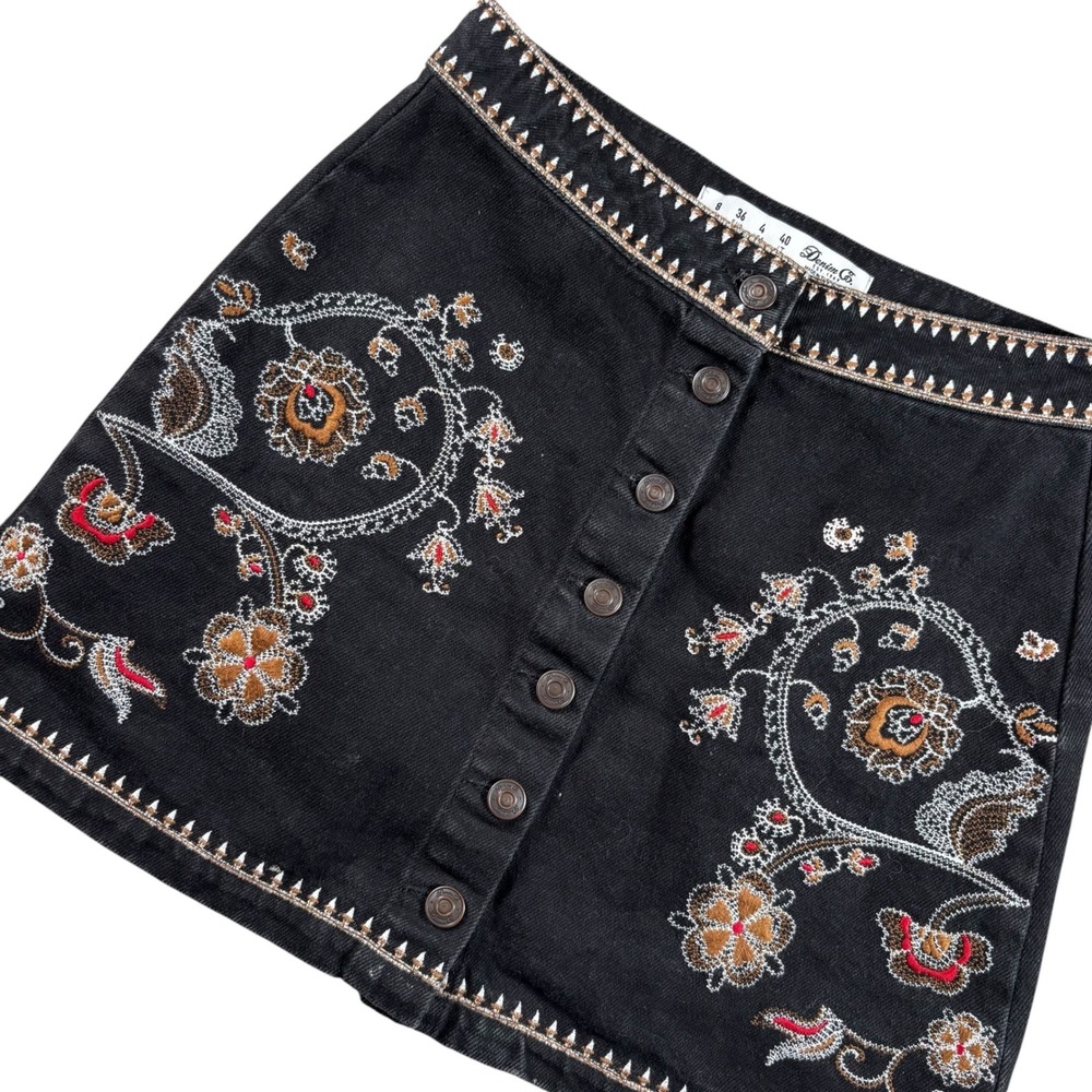 VTG Denim Co Mini Skirt Y2K 4 Black Embroidered Floral Boho Festival Aztec‎